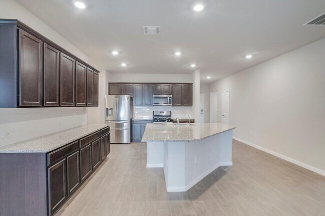 Building Photo - 1007 Coolridge Ct