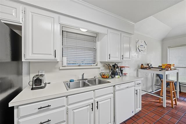 Building Photo - 1767 Kings Canyon Cir