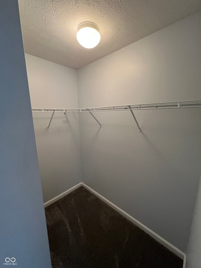 Building Photo - 9451 Glencroft Way