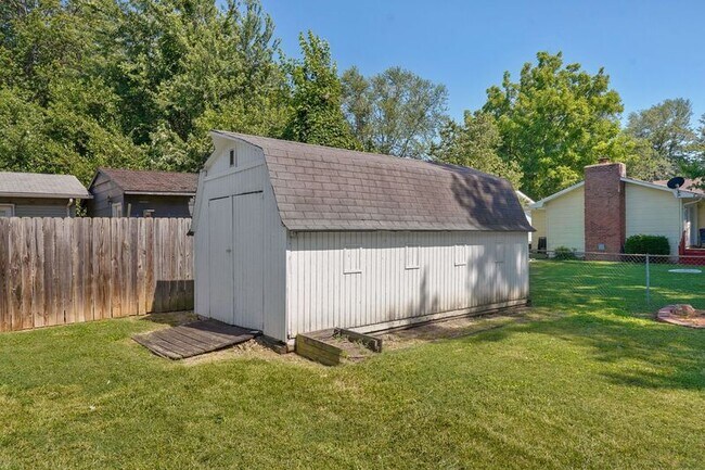 Building Photo - 3318 W Dorber Dr