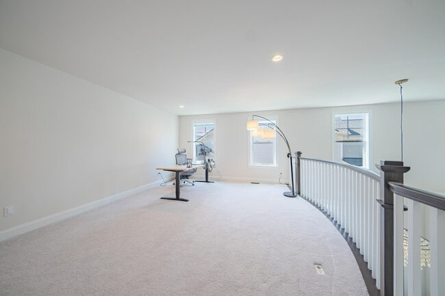 Building Photo - 3081 N Spurway Dr