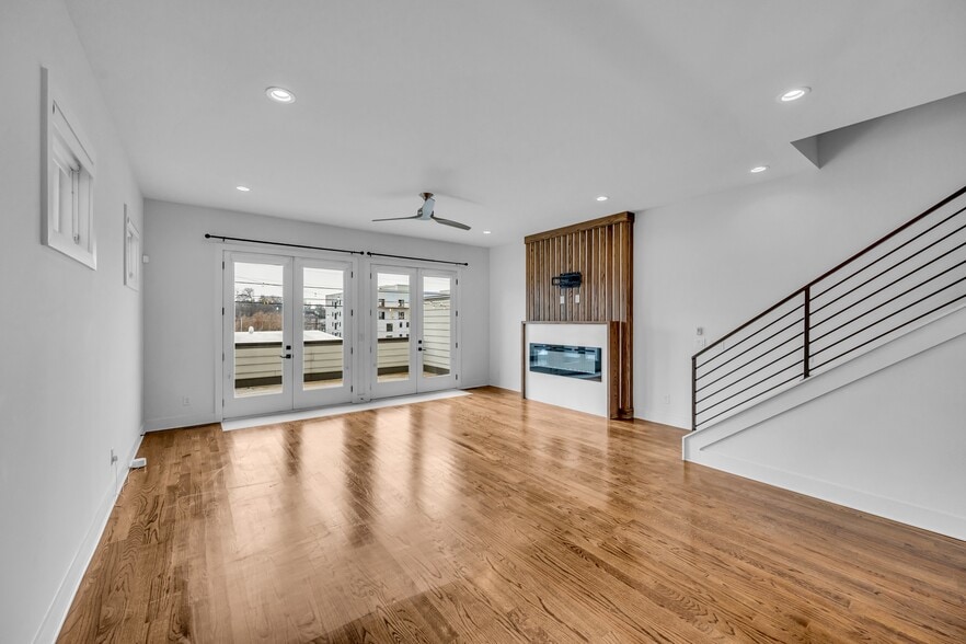 Building Photo - 3325 Felicia St