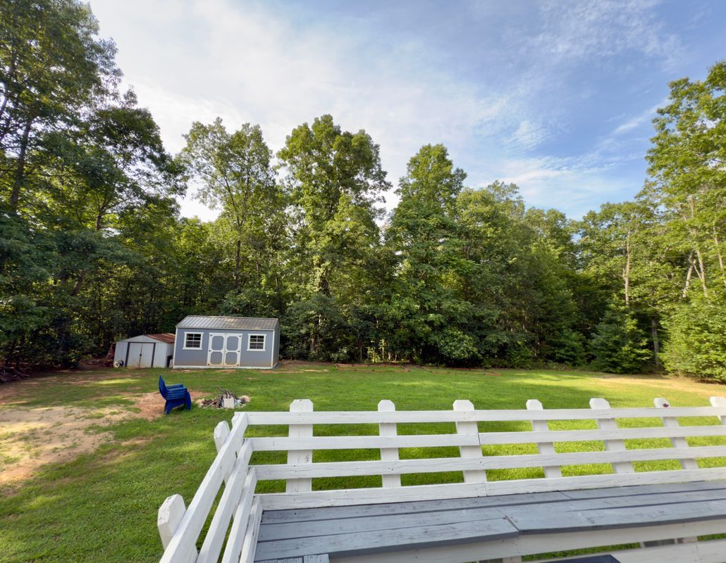 Building Photo - 864 Ridgemont Dr