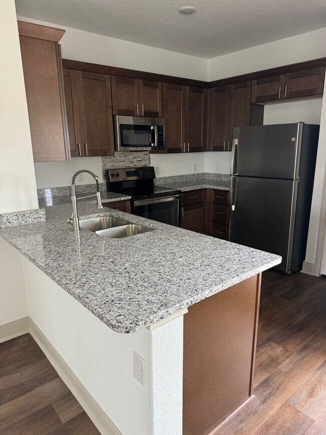Building Photo - NEW CONSTRUCTION IN GATED COMMUNITY!!! BUI...