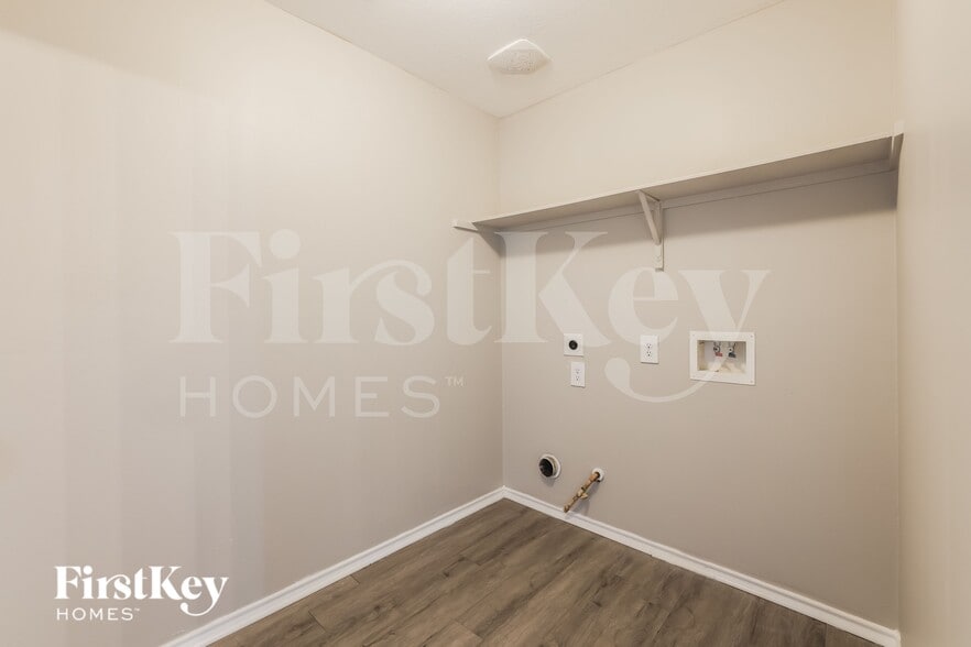 Building Photo - 7507 Kennemer Dr