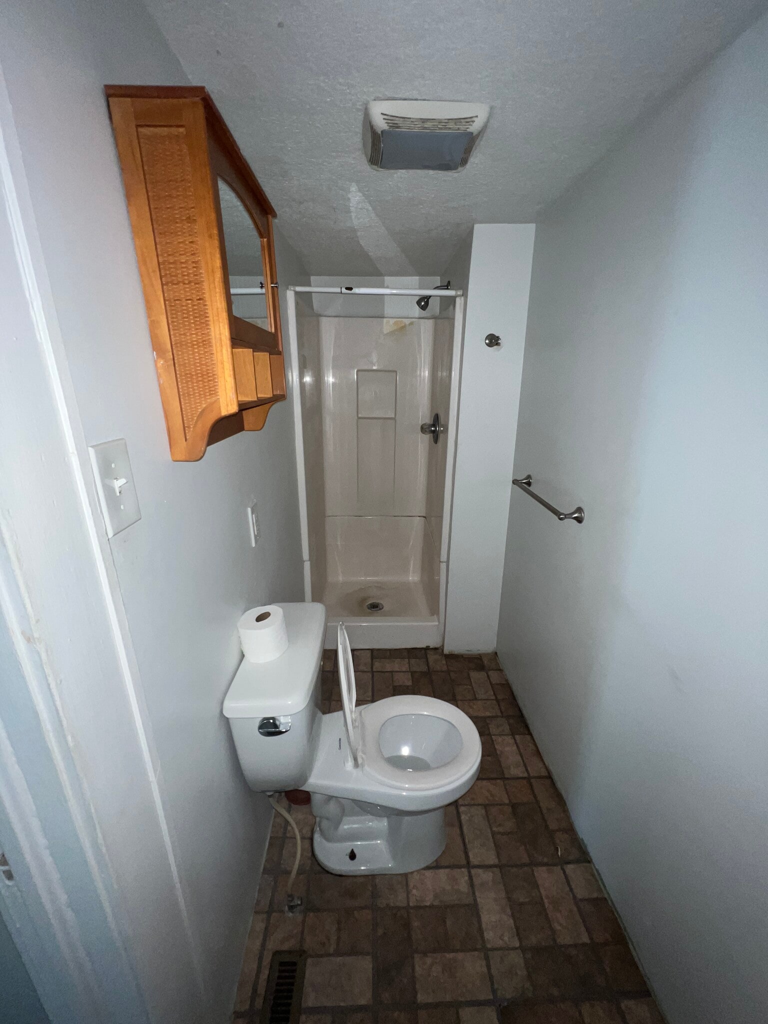 Bathroom - 608 N 21st St