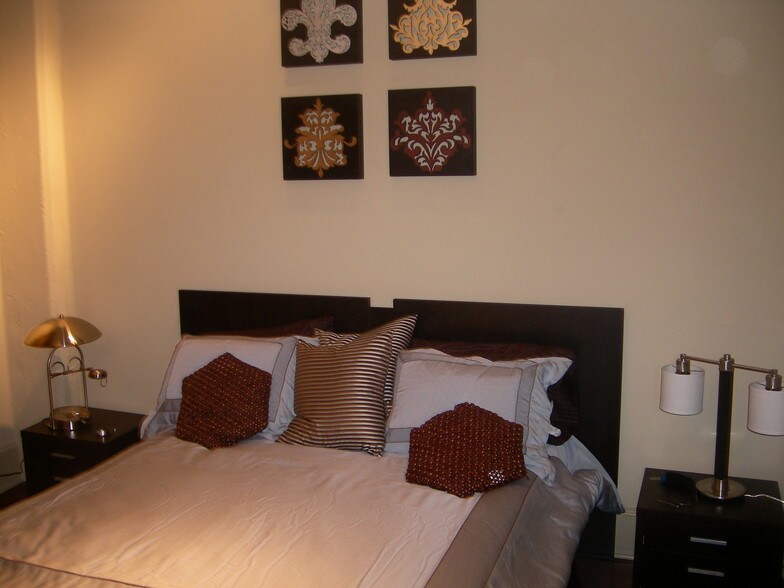 Bedroom - 1201 Canal St
