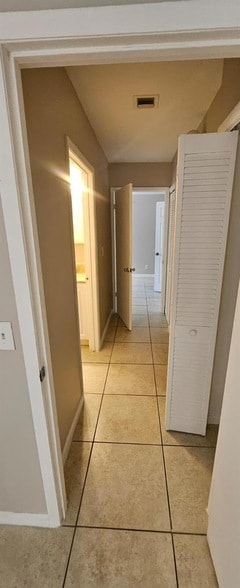 Building Photo - 1202 Summer St