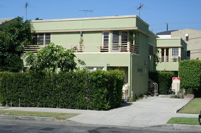 Building Photo - 839 N Alfred St