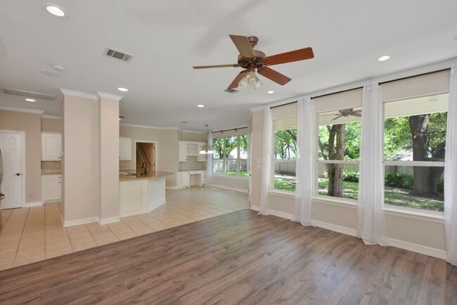 Building Photo - Beautifully Updated 4 Bedroom, 2.5 Bathrooms, 2-Story Home in West Round Rock