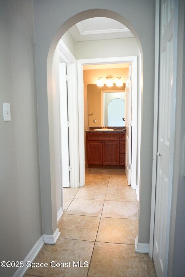 Building Photo - 1758 Tradewinds Ave SE