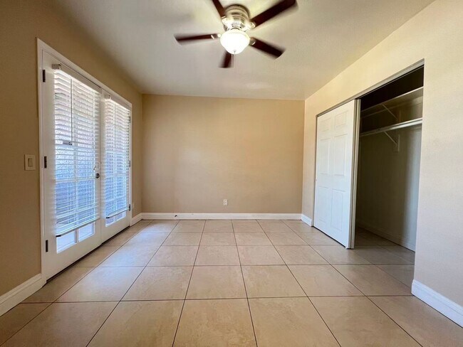 Building Photo - Charming home located in  Henderson
