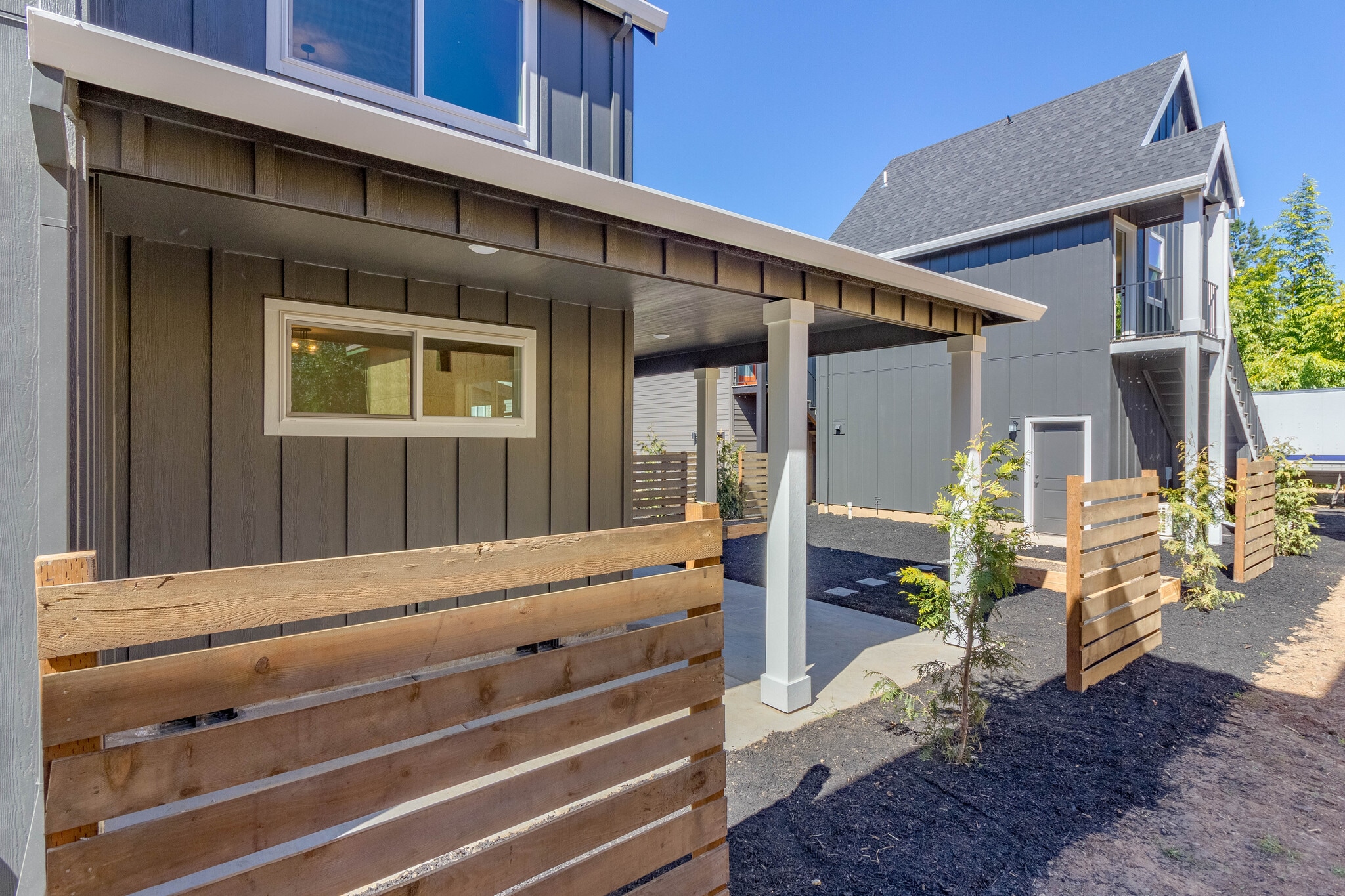 Side Patio - 2057 Audubon Ave SE