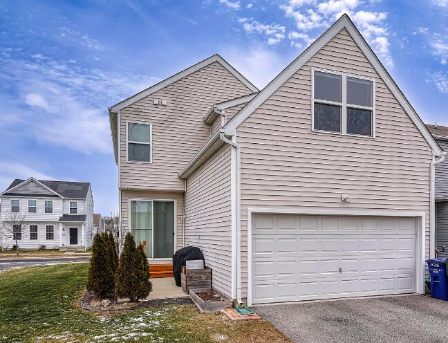 Building Photo - 5685 Alliance Way