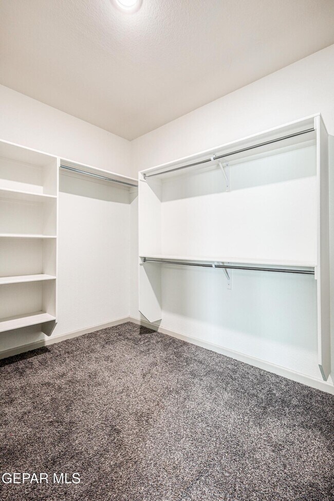 Building Photo - 6557 Toivoa Pl