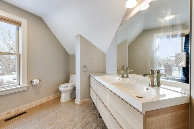 Building Photo - 1397 Englewood Ave