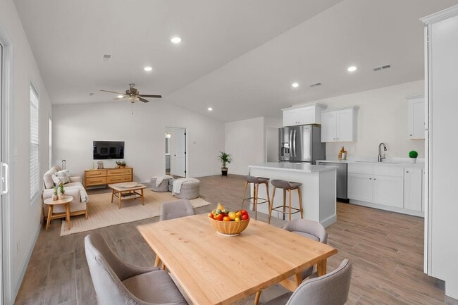 Building Photo - 34/38 Benton Hill