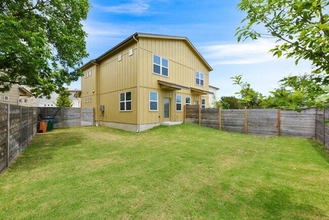Building Photo - 8913 Parker Ranch Cir