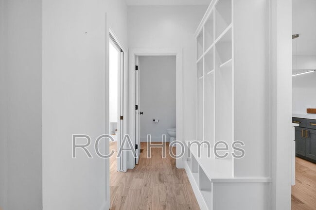 Building Photo - 1225 Hoyt Ave
