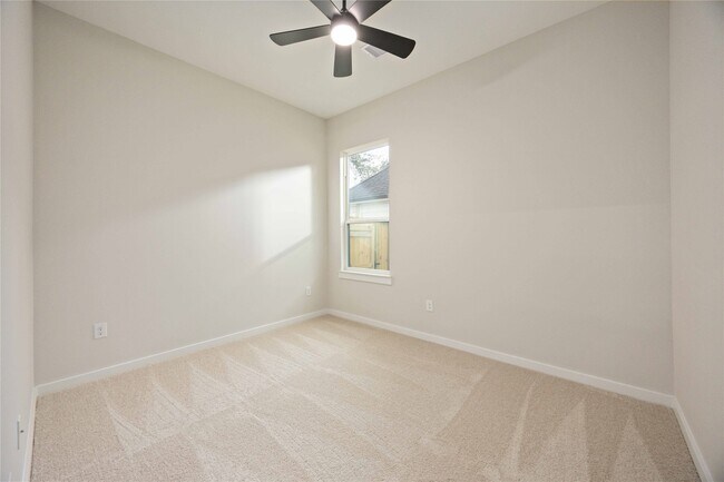 Building Photo - 8110 Brandon St