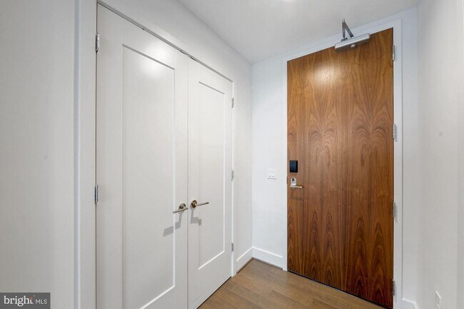 Primary Photo - 45 Sutton Square SW