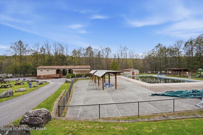 Building Photo - 12 Rockway Ct
