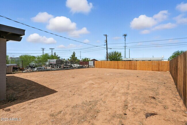 Building Photo - 130 W Harding Ave