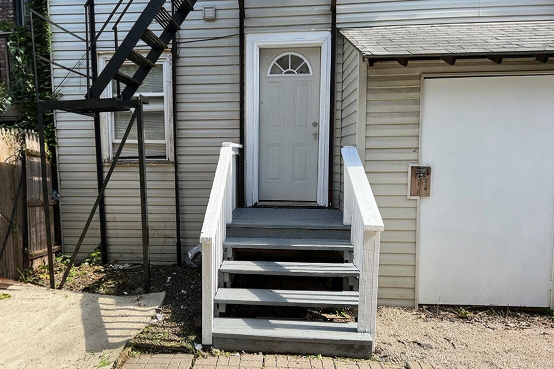 Building Photo - 336 Washington Ave