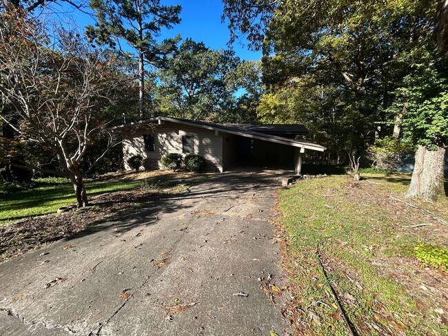 Primary Photo - Charming 3-Bed Home in Bella Vista, AR