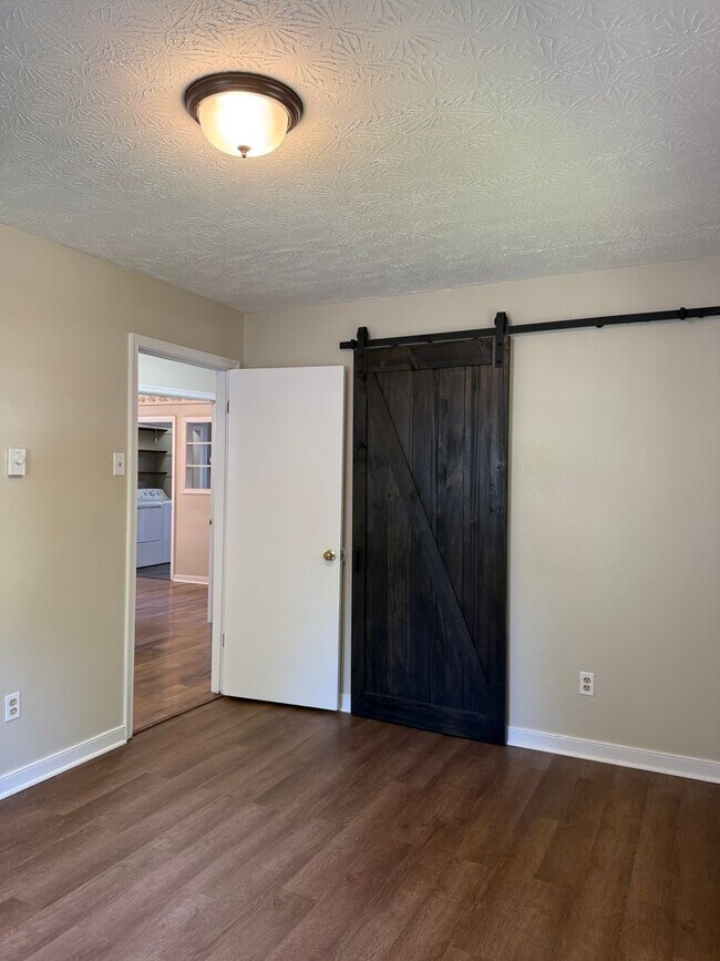 Building Photo - 2 Bedroom 1 Bath Rancher with Incredible Yard & Bonus Spaces