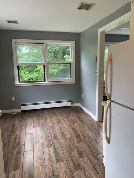 Building Photo - 34 Allen Rd