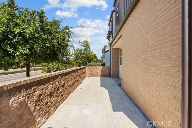 Building Photo - 105 Red Brick Dr