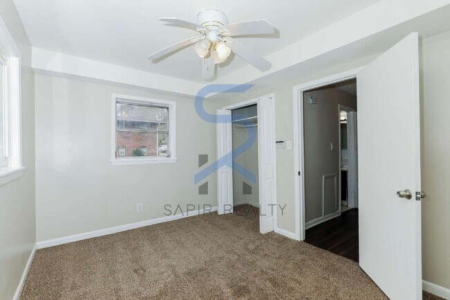 Building Photo - Collier Heights Classic – Spacious 5BR Near Downtown Atlanta