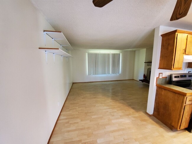 Building Photo - 3 Bed, 1.75 bath Home in Port Orchard
