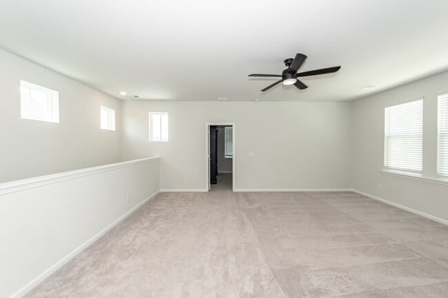 Building Photo - 214 Narrowleaf Ave