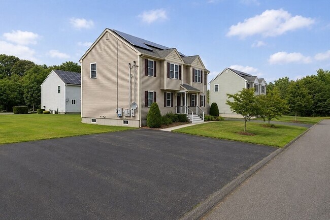Building Photo - 30-32 Harriet Thayer Avenue Unit 1