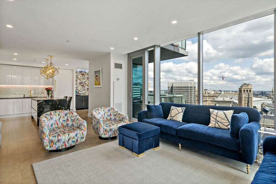 Living Room - 1414 S Penn Sq