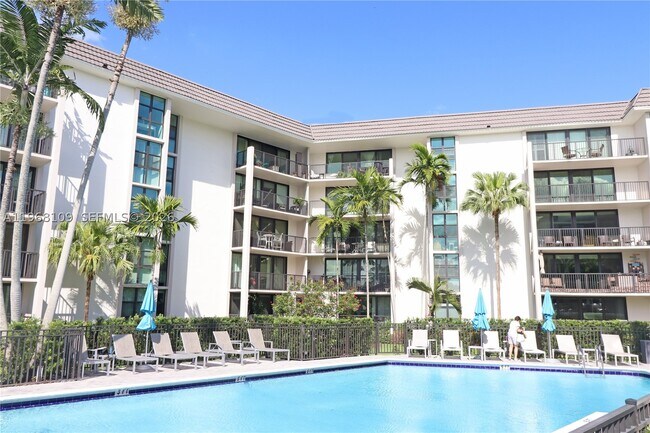 Building Photo - 1301 River Reach Dr