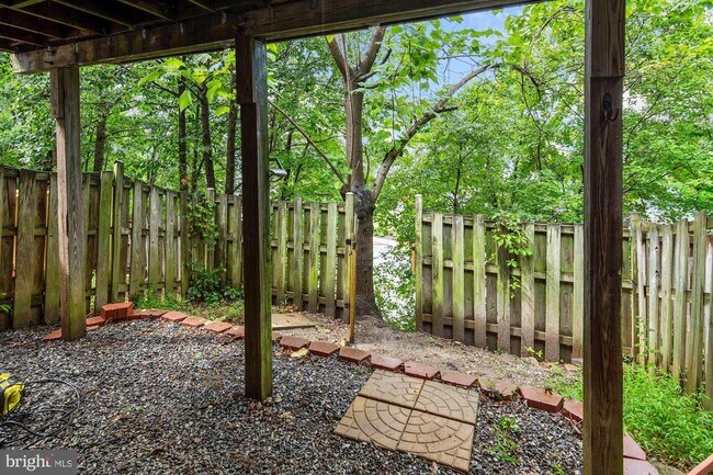 Building Photo - 302 Ridgecrest Ct
