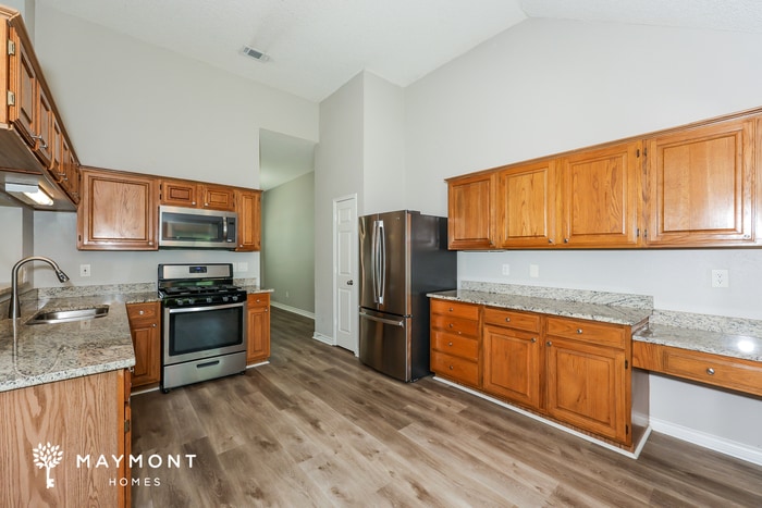 Building Photo - 819 Crooked Creek Ln