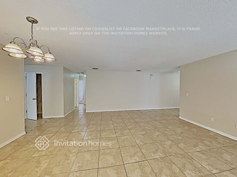 Building Photo - 1327 Aguacate Ct