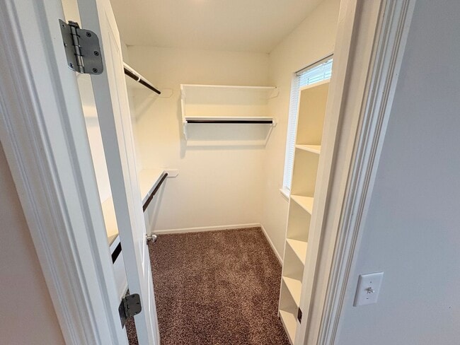 Building Photo - ***MOVE IN SPECIAL*** 3 Bedroom | 2.5 Bath...