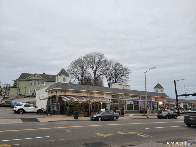 Building Photo - 21 Quintard Terrace