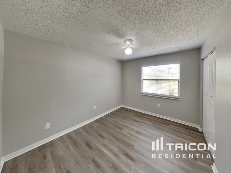 Building Photo - 2962 Woodpine Cir