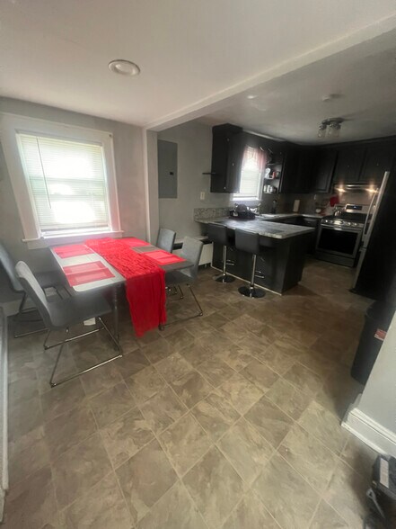 Building Photo - 6352 Edward St