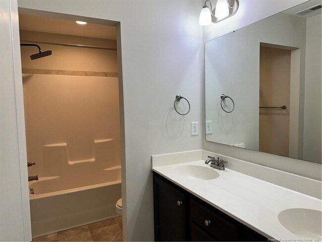 Building Photo - 137 Ledford Ave