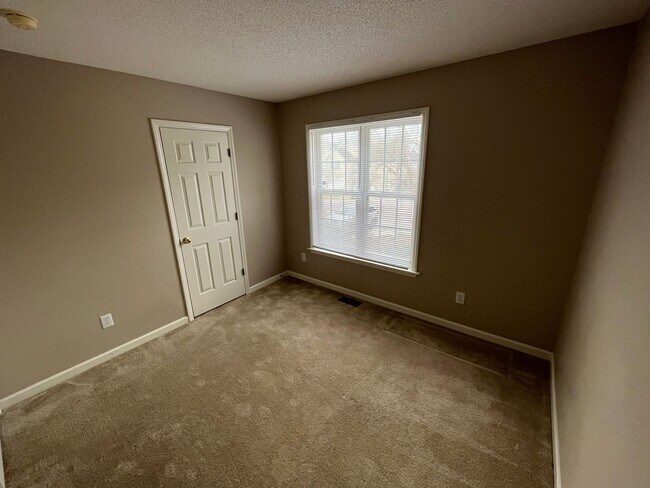 Building Photo - Terrific 3BD, 2BA Home in Prime Location Near Downtown Durham, Southpoint Mall, and RTP