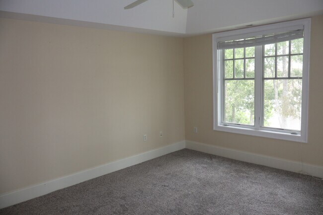 Building Photo - 1352 Villa Marbella Ct