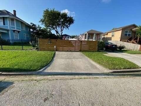 Building Photo - 4517 Avenue K