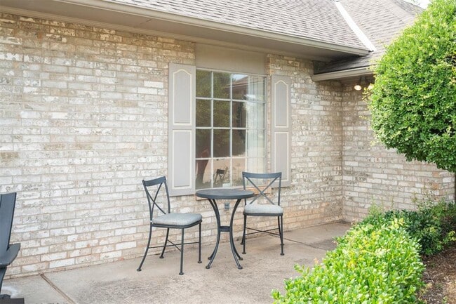 Building Photo - 6205 Avalon Ln